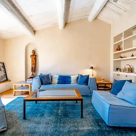 House In The Heart Of *